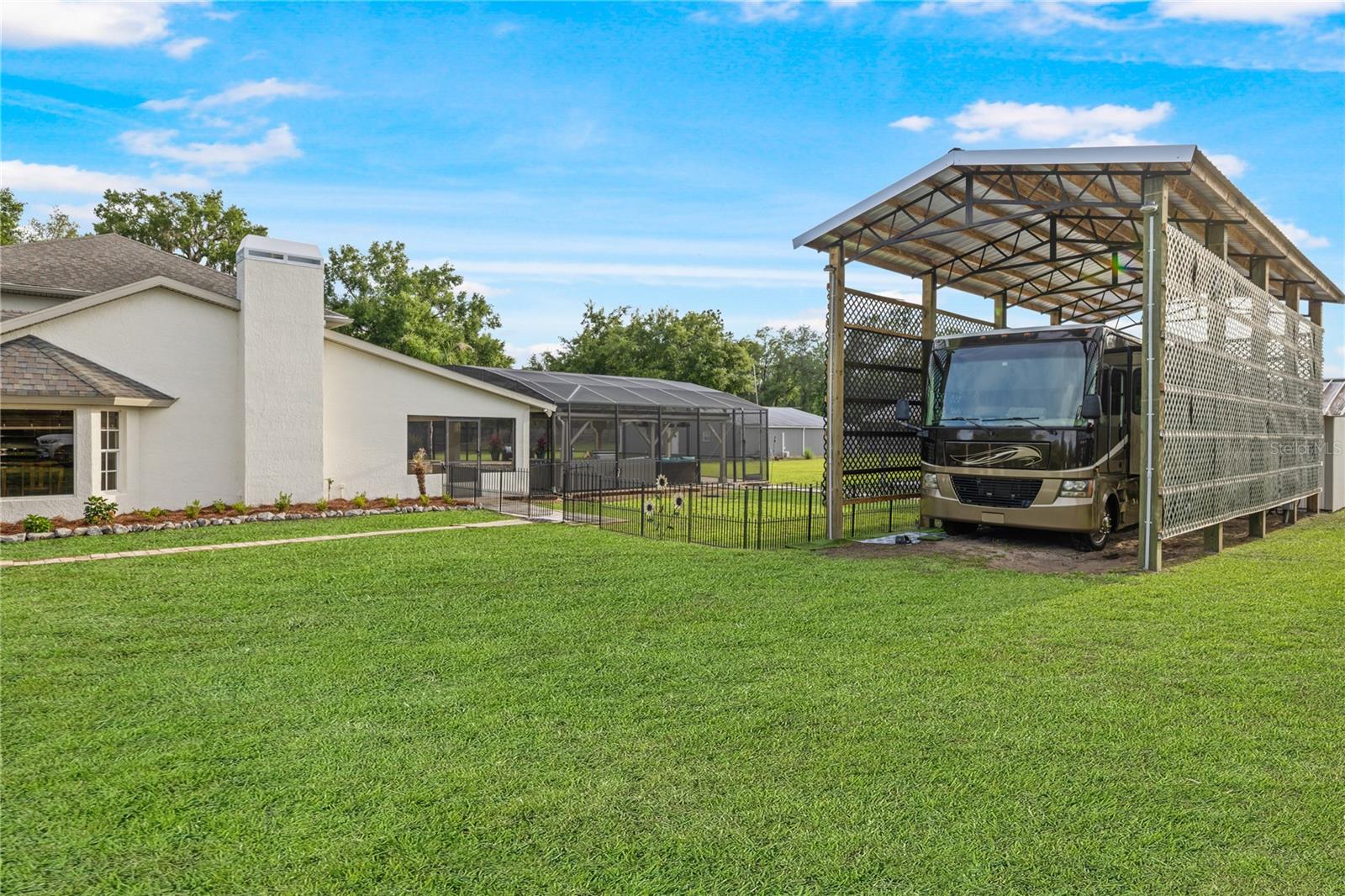 Deland, Florida, 32720, United States, 5 Bedrooms Bedrooms, ,3 BathroomsBathrooms,Residential,For Sale,2048830