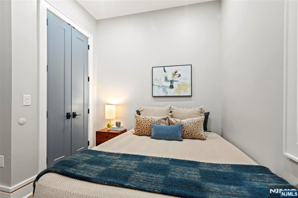 Jersey City, New Jersey, 07307, United States, 3 Bedrooms Bedrooms, ,2 BathroomsBathrooms,Residential,For Sale,1947058