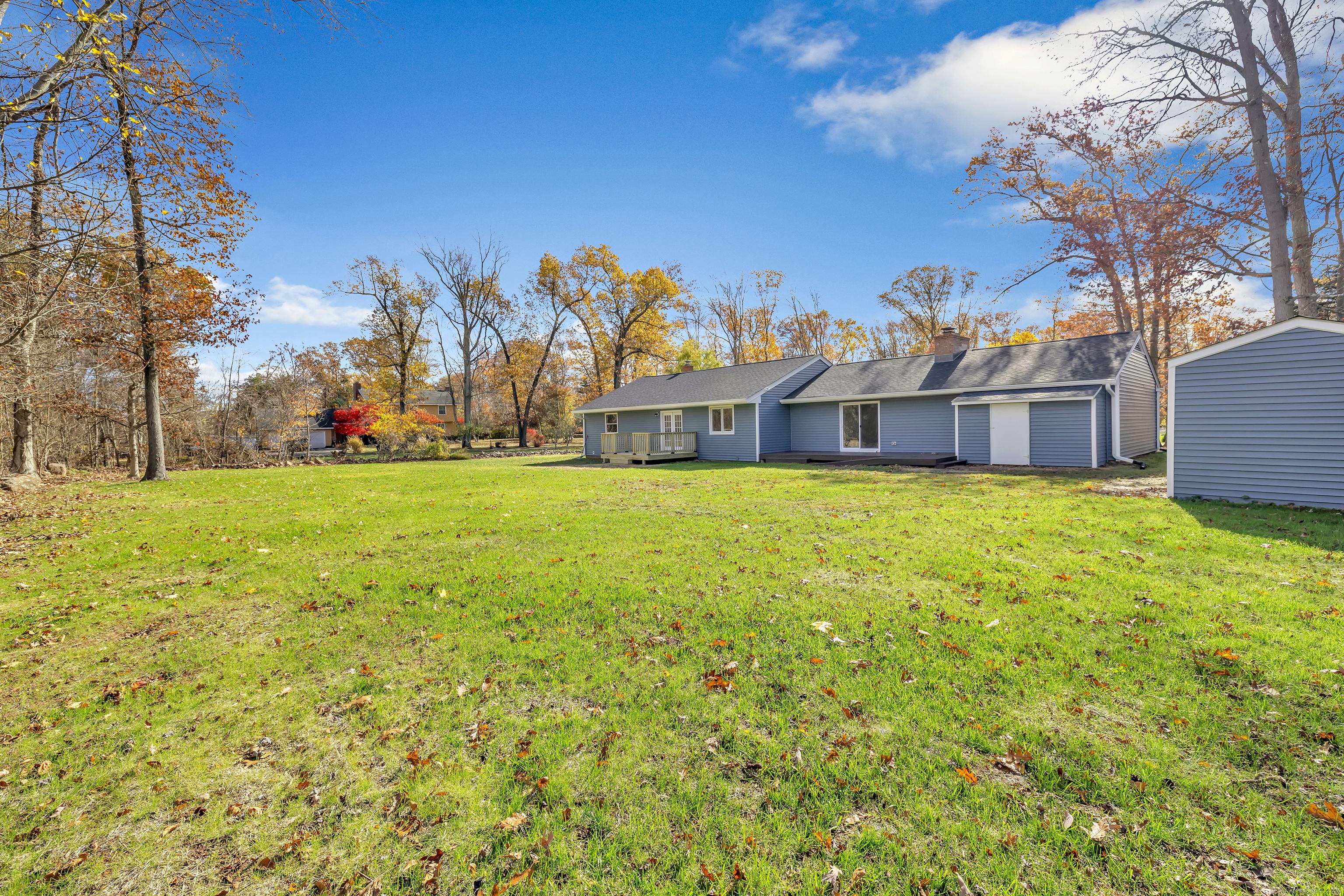 Hamden, Connecticut, 06518, United States, 3 Bedrooms Bedrooms, ,2 BathroomsBathrooms,Residential,For Sale,1987116