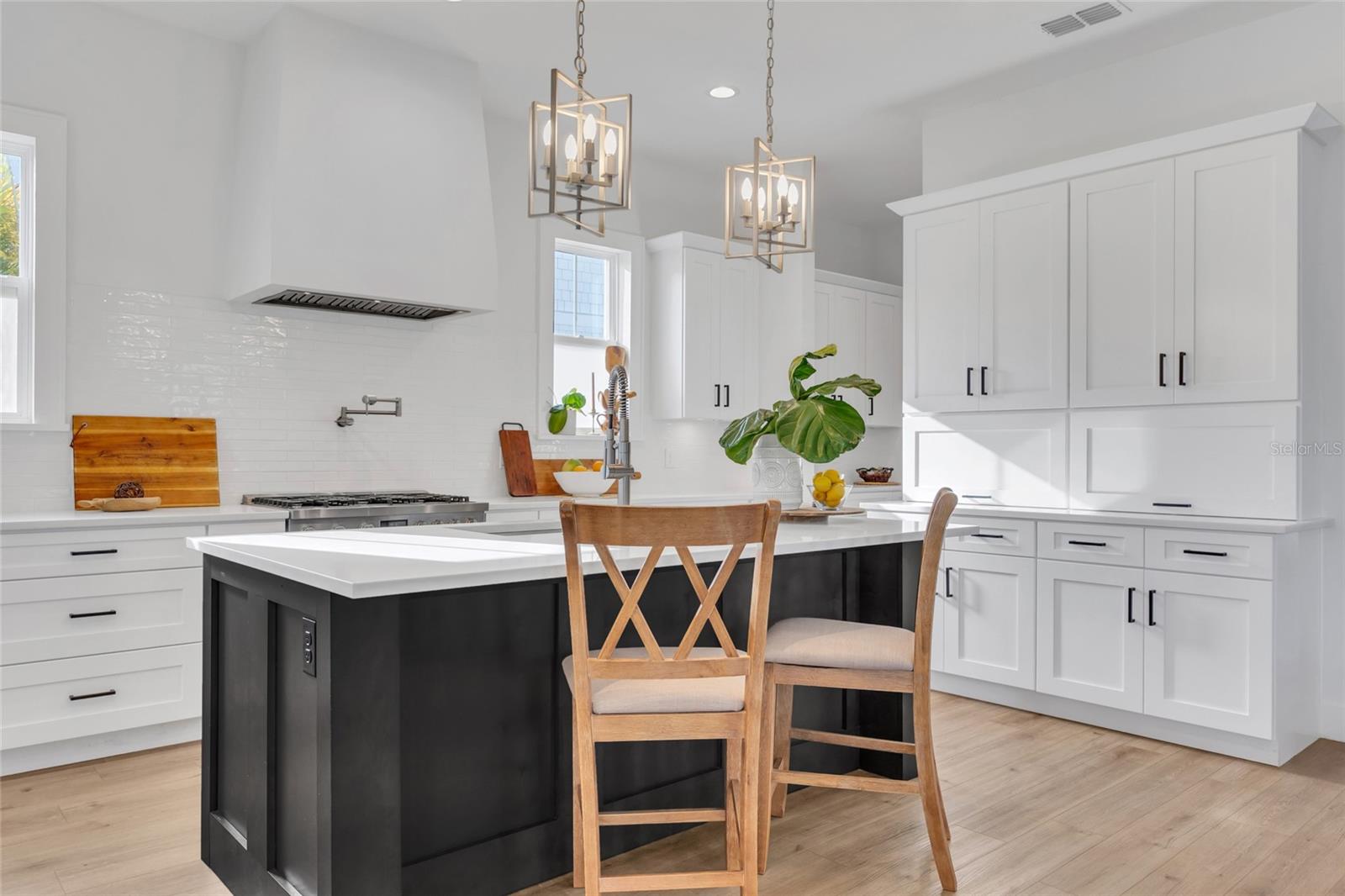 WINTER GARDEN, Florida, 34787, United States, 4 Bedrooms Bedrooms, ,4 BathroomsBathrooms,Residential,For Sale,2014519