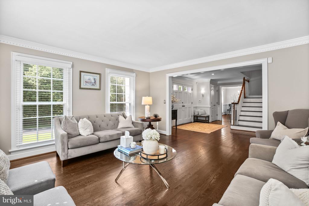 Fredericksburg, Virginia, 22407, United States, 5 Bedrooms Bedrooms, ,5 BathroomsBathrooms,Residential,For Sale,1927805