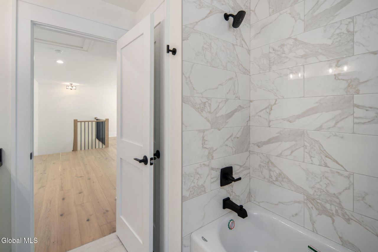 Lake George, New York, 12845, United States, 3 Bedrooms Bedrooms, ,3 BathroomsBathrooms,Residential,For Sale,1960520