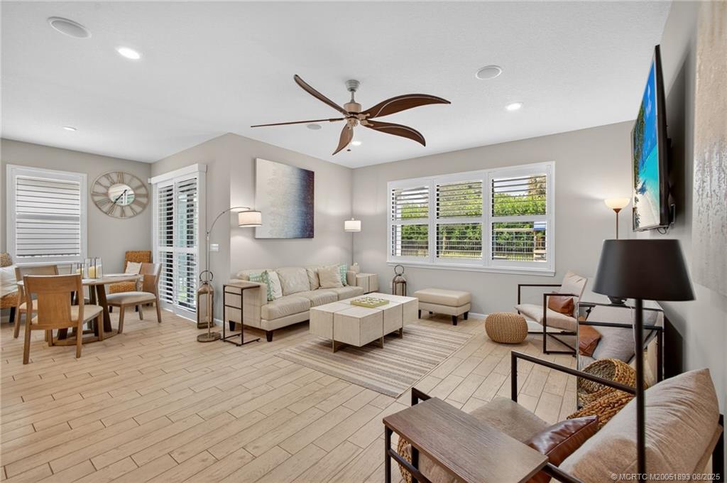 Port St Lucie, Florida, 34984, United States, 4 Bedrooms Bedrooms, ,2 BathroomsBathrooms,Residential,For Sale,1926972