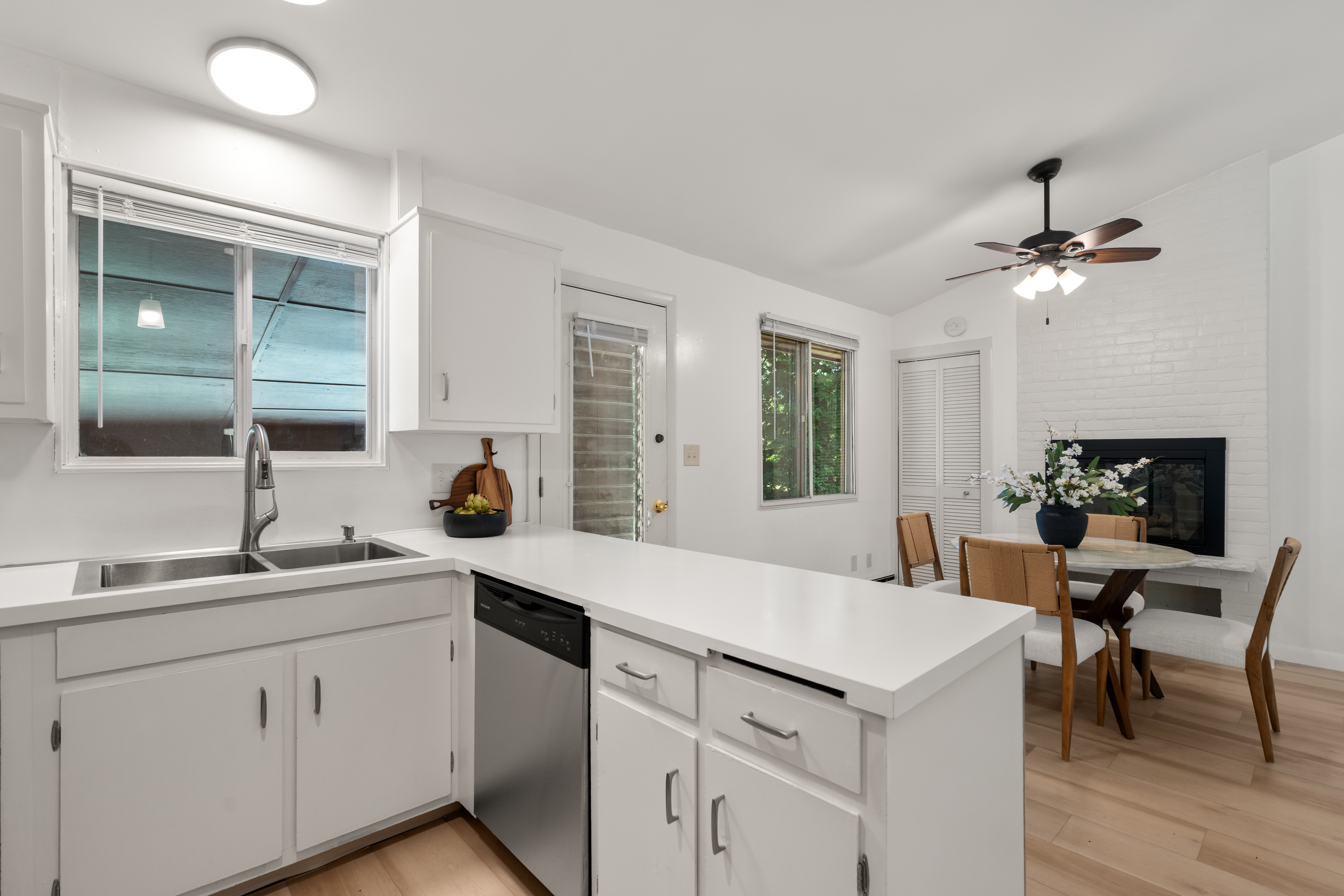  129 Milk Street, Westborough, MA, 01581 - 物件實景