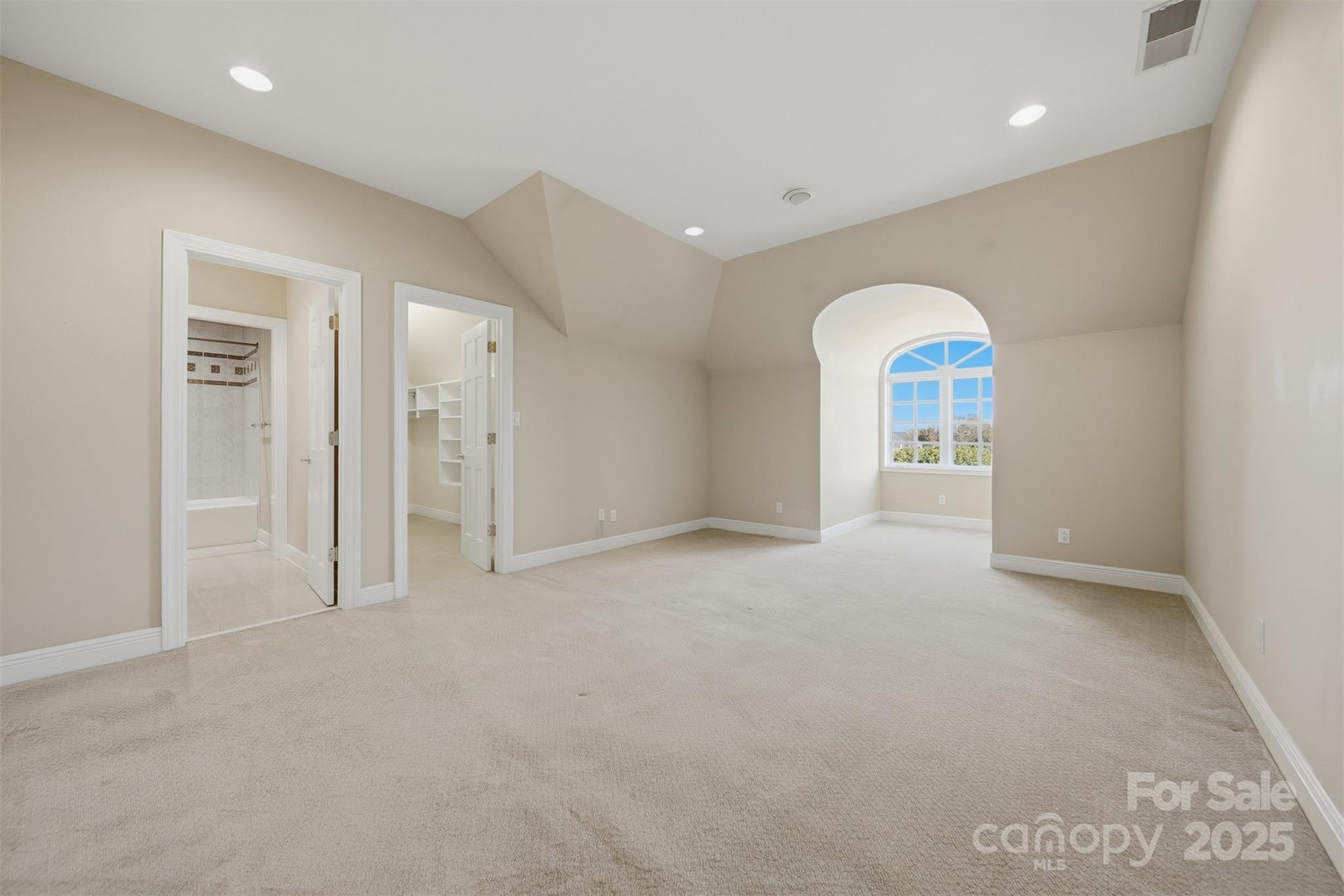 Conover, North Carolina, 28613, United States, 6 Bedrooms Bedrooms, ,7 BathroomsBathrooms,Residential,For Sale,1991981