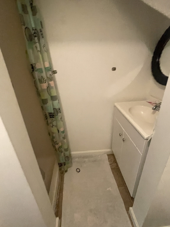 Marlborough, Massachusetts, 01752, United States, 6 Bedrooms Bedrooms, ,3 BathroomsBathrooms,Residential,For Sale,1976368