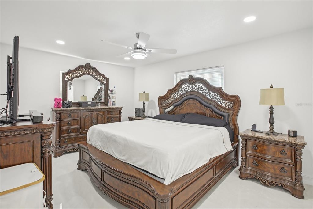 St Petersburg, Florida, 33710, United States, 3 Bedrooms Bedrooms, ,2 BathroomsBathrooms,Residential,For Sale,1849004