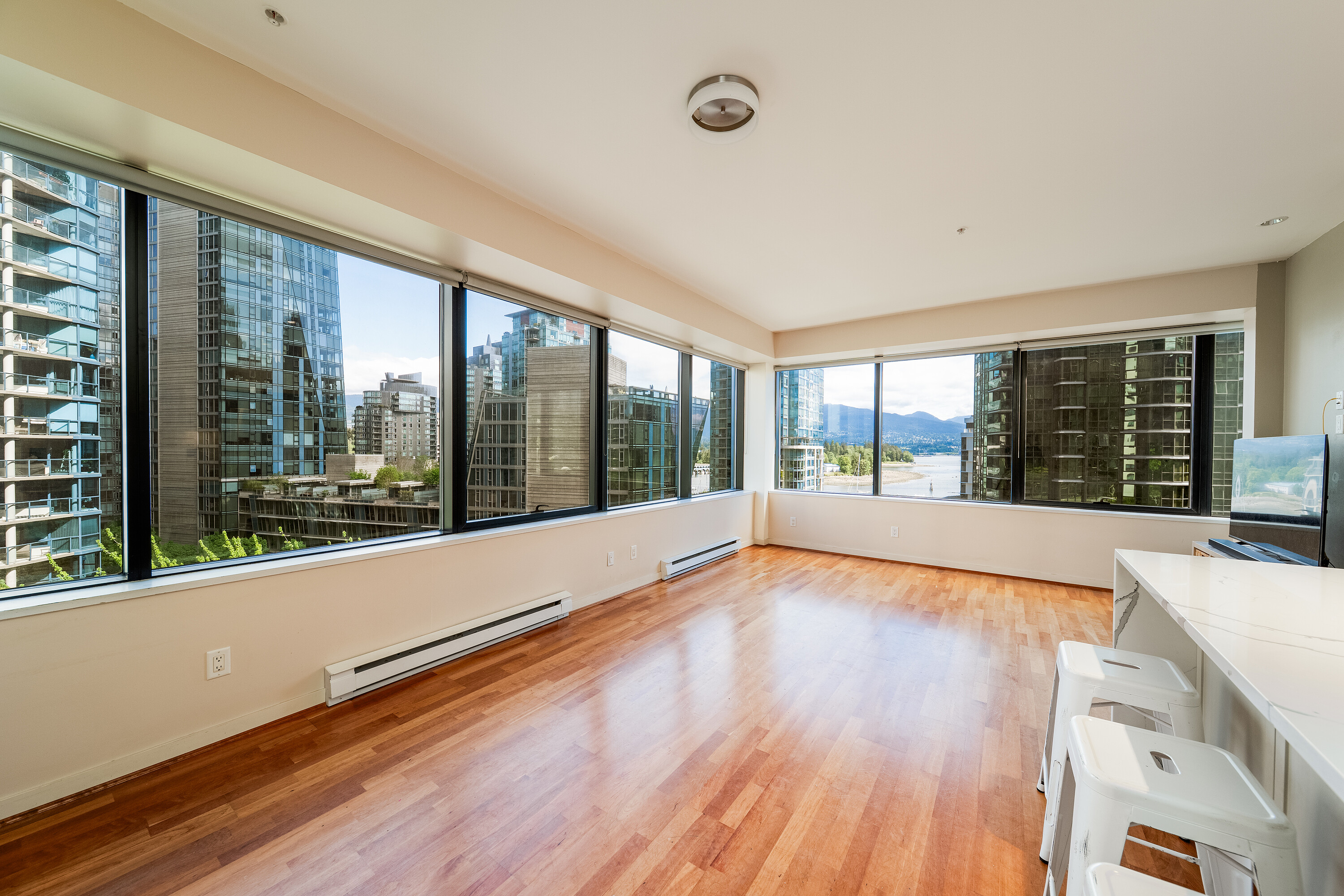  Water View Property - The Qube - 物件實景