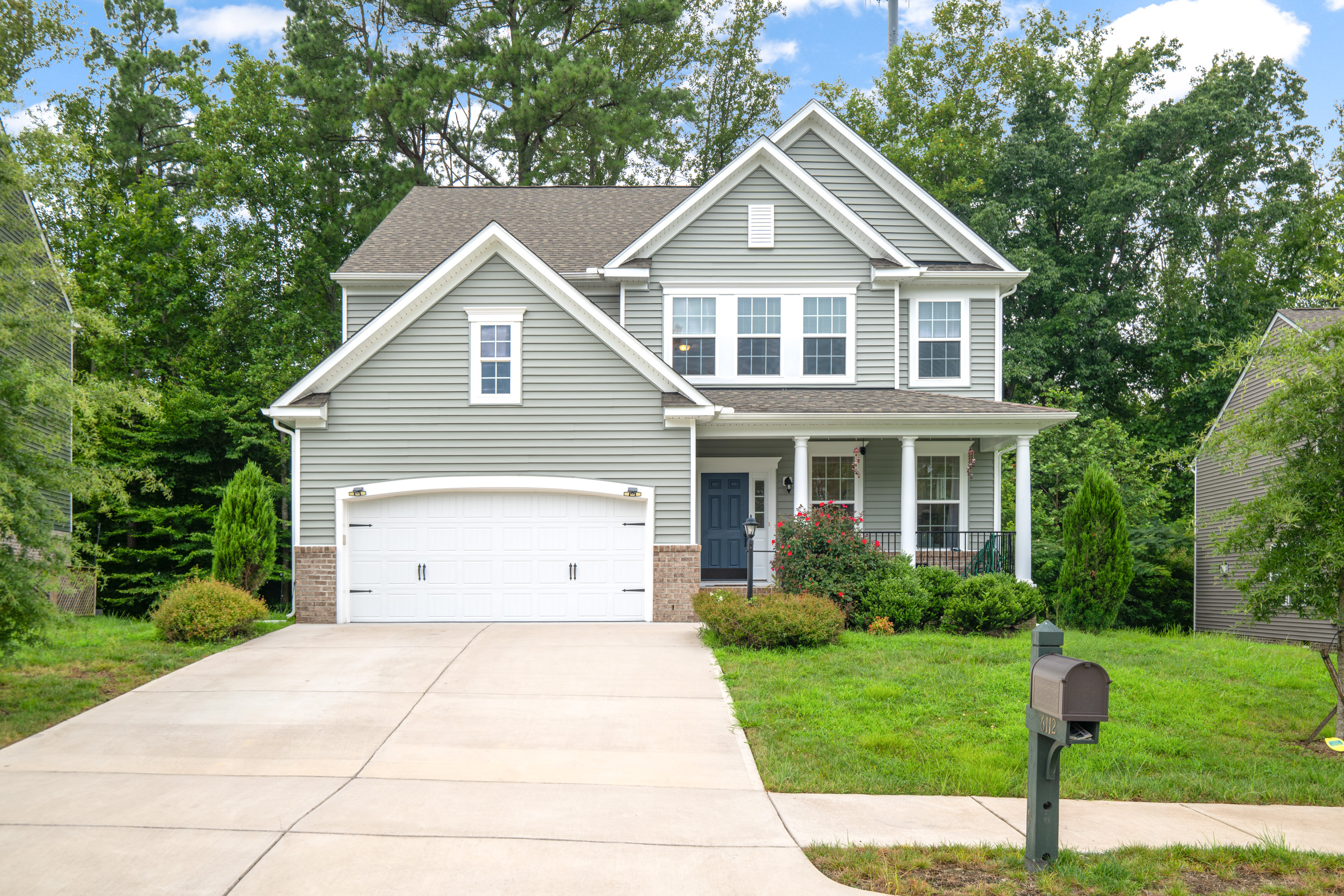 Moseley, Virginia, 23120, United States, 5 Bedrooms Bedrooms, ,3 BathroomsBathrooms,Residential,For Sale,1915307
