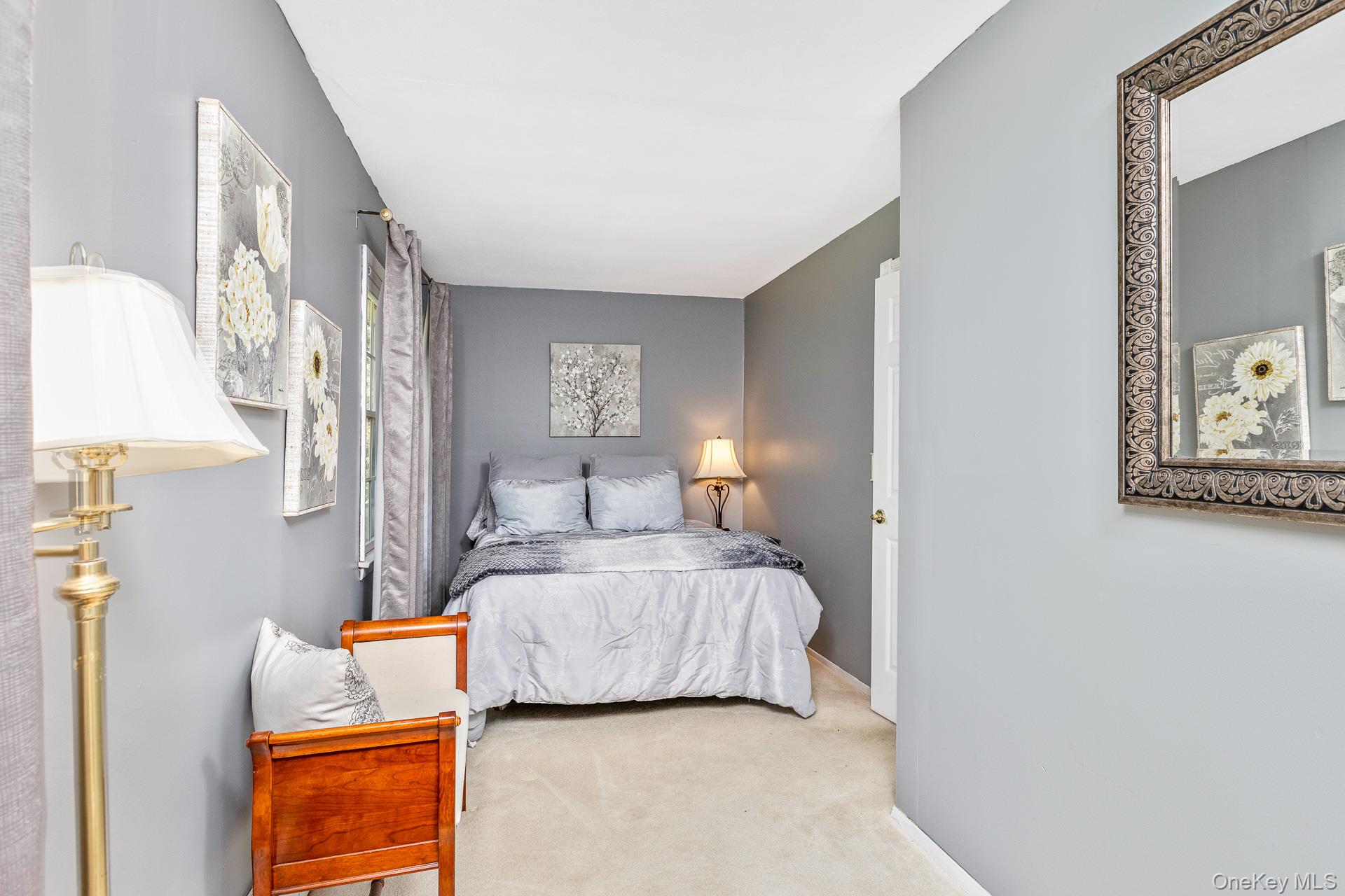 Shoreham, New York, 11786, United States, 3 Bedrooms Bedrooms, ,2 BathroomsBathrooms,Residential,For Sale,1908697