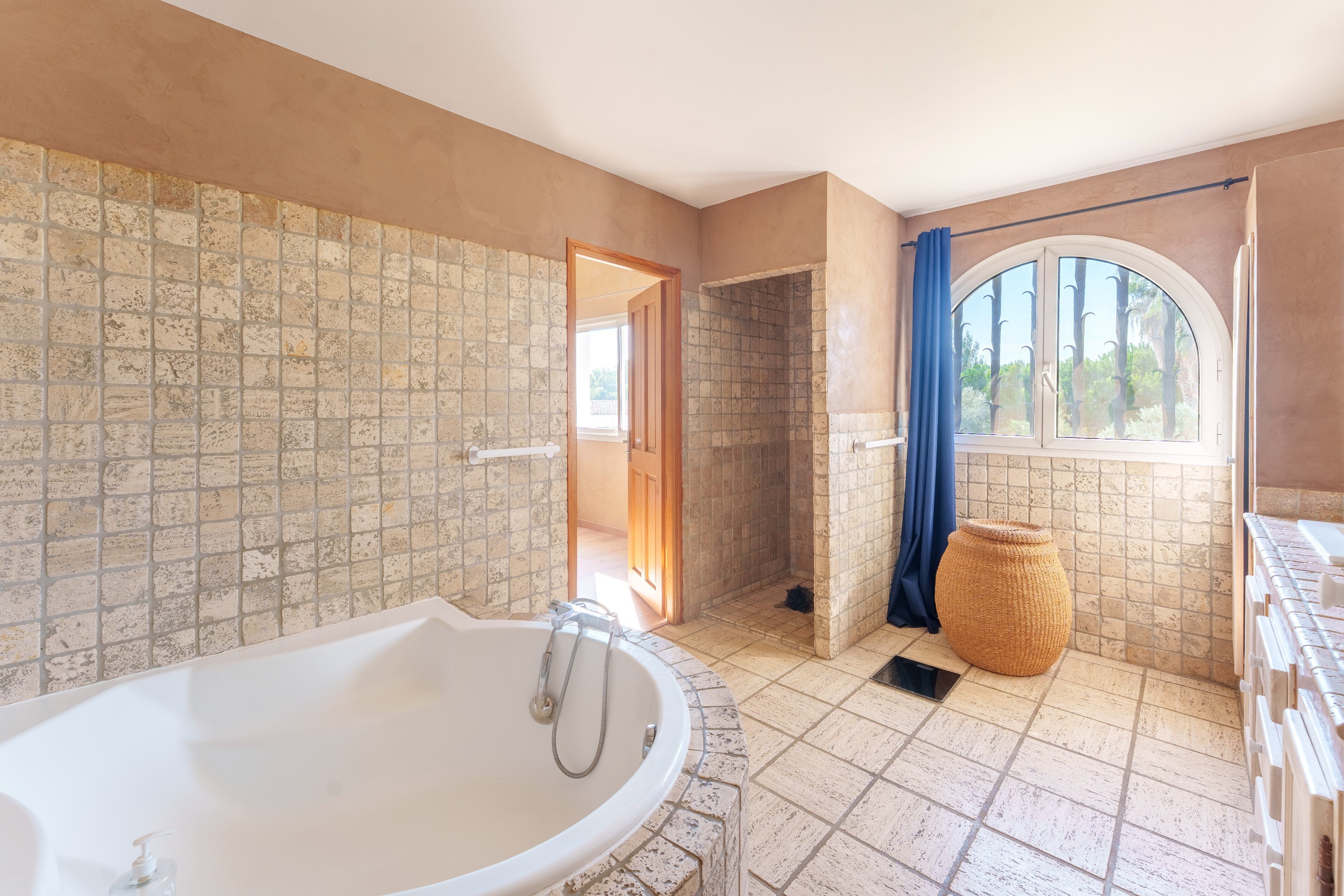  Exceptional Villa in Cournonterral – A Unique Setting and Remarkable Amenities - 物件實景