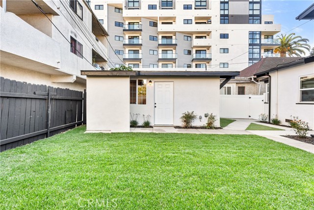 Long Beach, California, 90813, United States, 3 Bedrooms Bedrooms, ,4 BathroomsBathrooms,Residential,For Sale,1990787