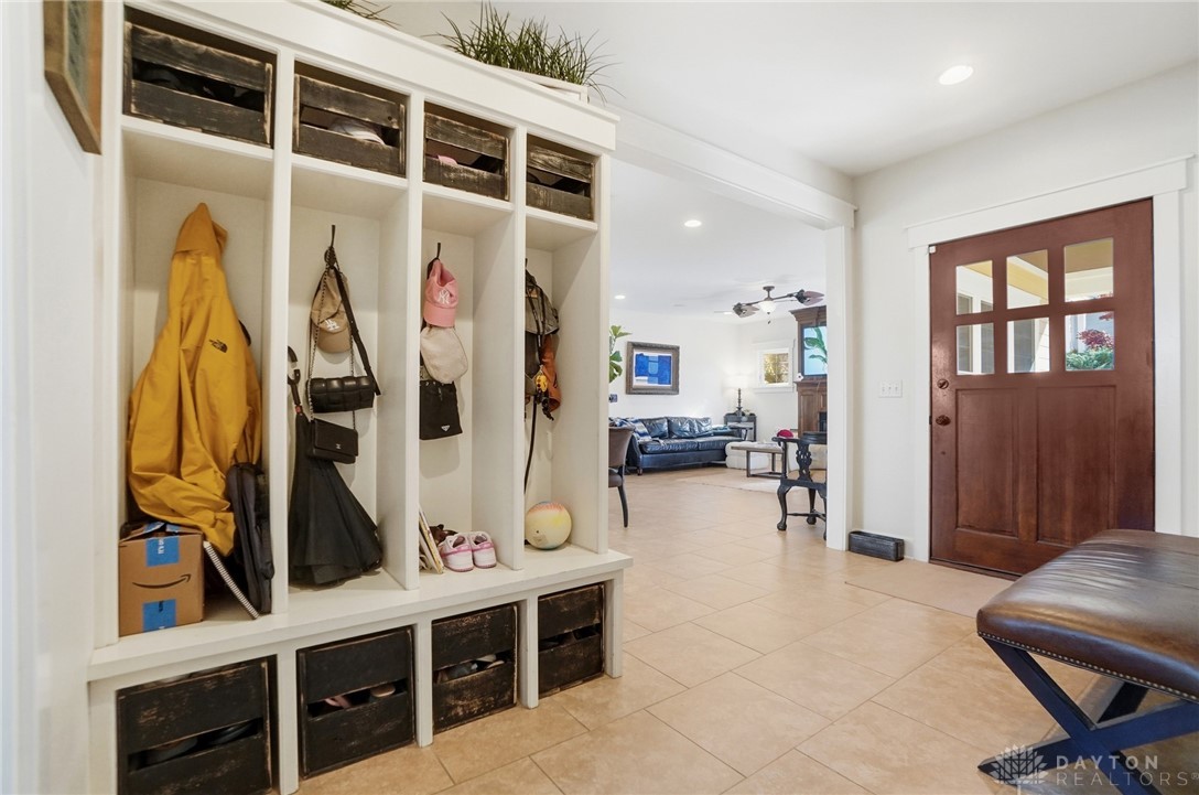 Oakwood, Ohio, 45409, United States, 3 Bedrooms Bedrooms, ,3 BathroomsBathrooms,Residential,For Sale,1991510