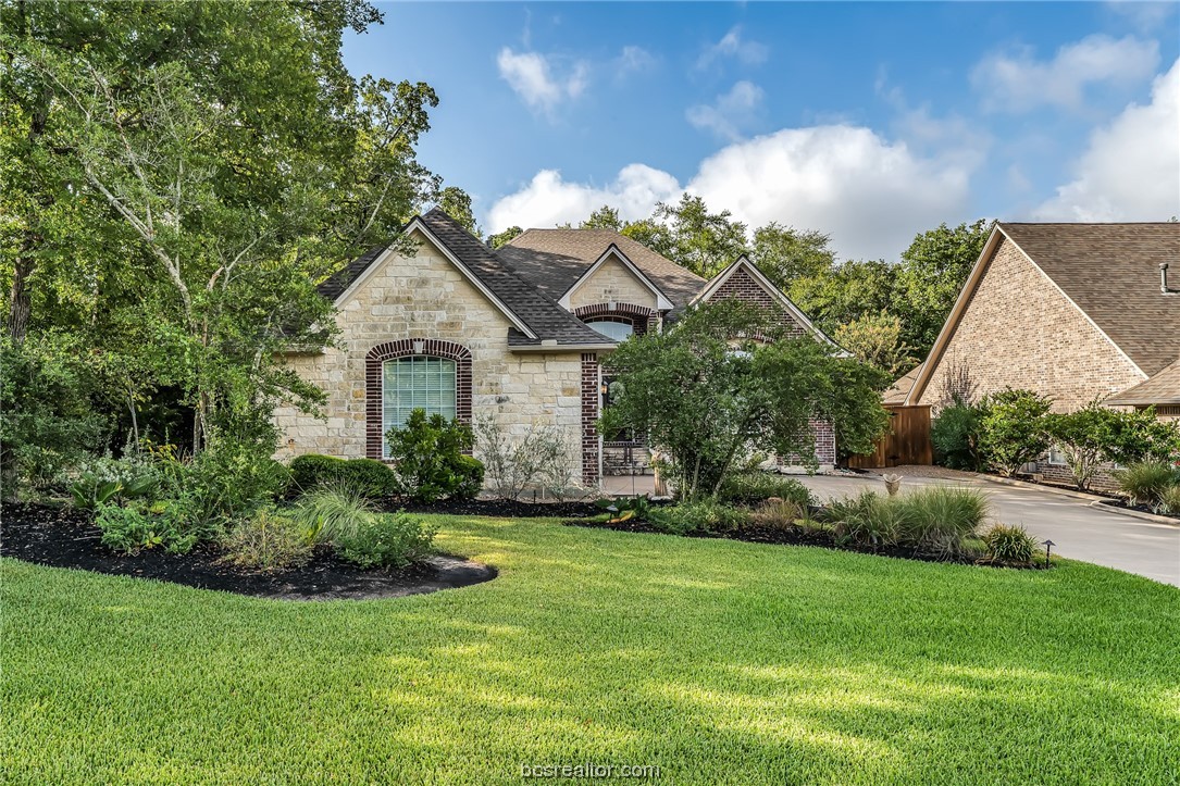 3200 Walnut Creek Court, Bryan, Texas, 77807, United States, 2 Bedrooms Bedrooms, ,3 BathroomsBathrooms,Residential,For Sale,3200 Walnut Creek Court,1663308