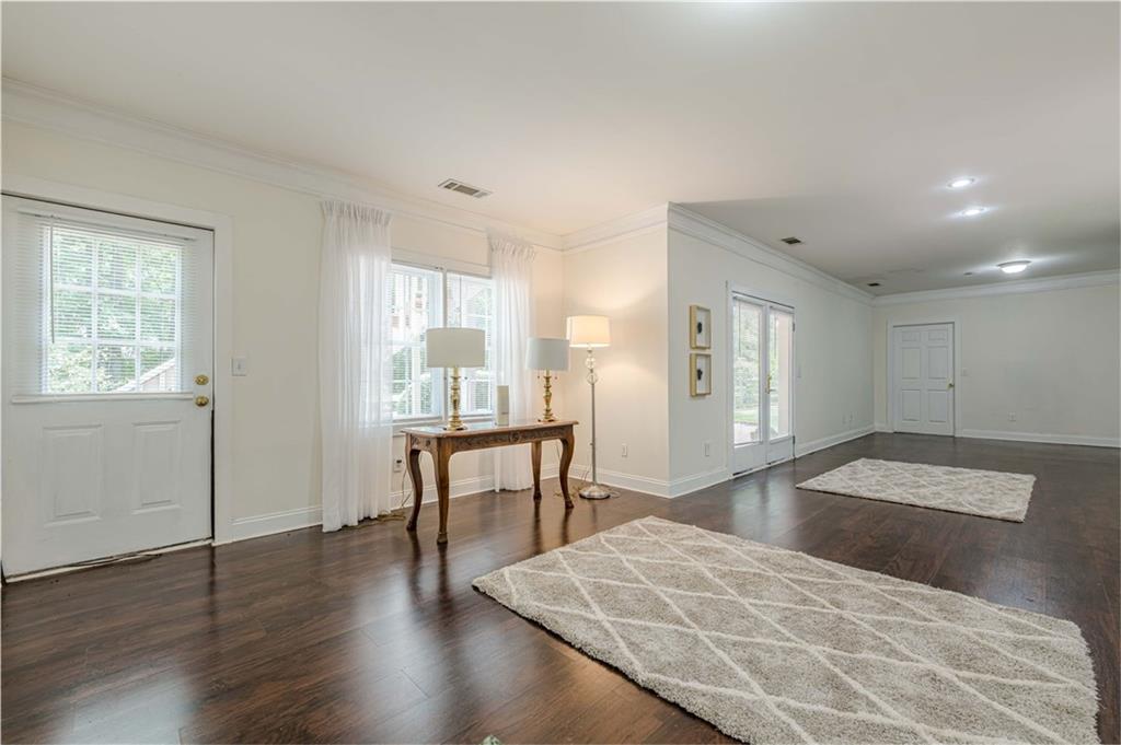 Cumming, Georgia, 30041, United States, 5 Bedrooms Bedrooms, ,5 BathroomsBathrooms,Residential,For Sale,1919838