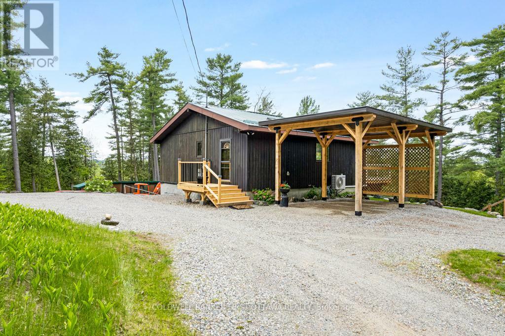 FRONTENAC (FRONTENAC NORTH), Ontario, K0H 2R0, CA, 3 Bedrooms Bedrooms, ,2 BathroomsBathrooms,Residential,For Sale,1866514
