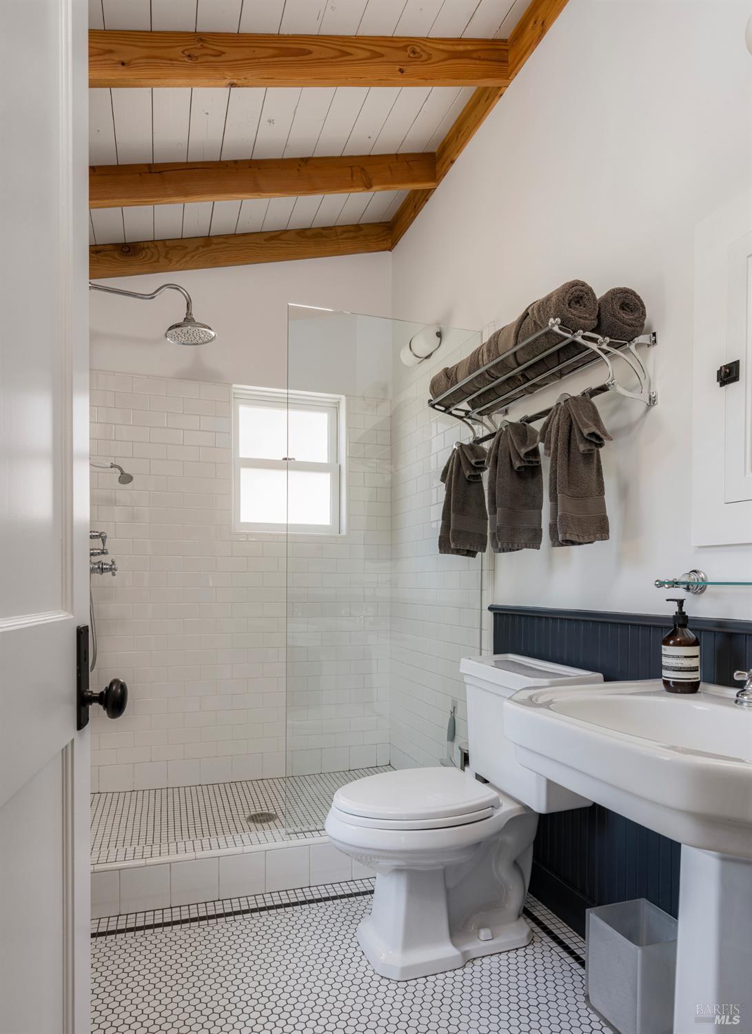 St. Helena, California, 94574, United States, 4 Bedrooms Bedrooms, ,5 BathroomsBathrooms,Residential,For Sale,1933157