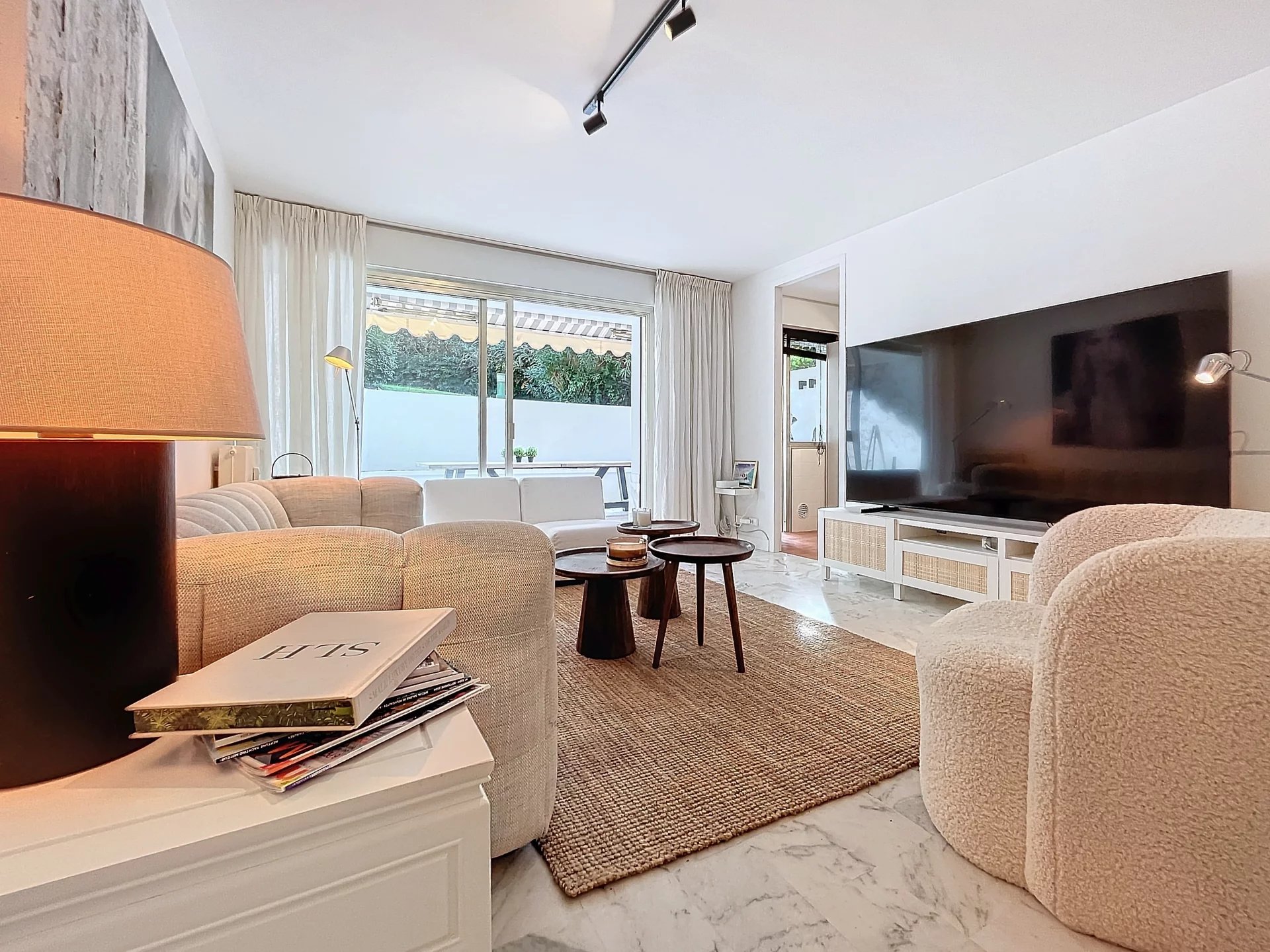 Cannes, Provence-Alpes-Côte d’Azur, 06400, FR, ,2 BathroomsBathrooms,Residential,For Sale,1665778