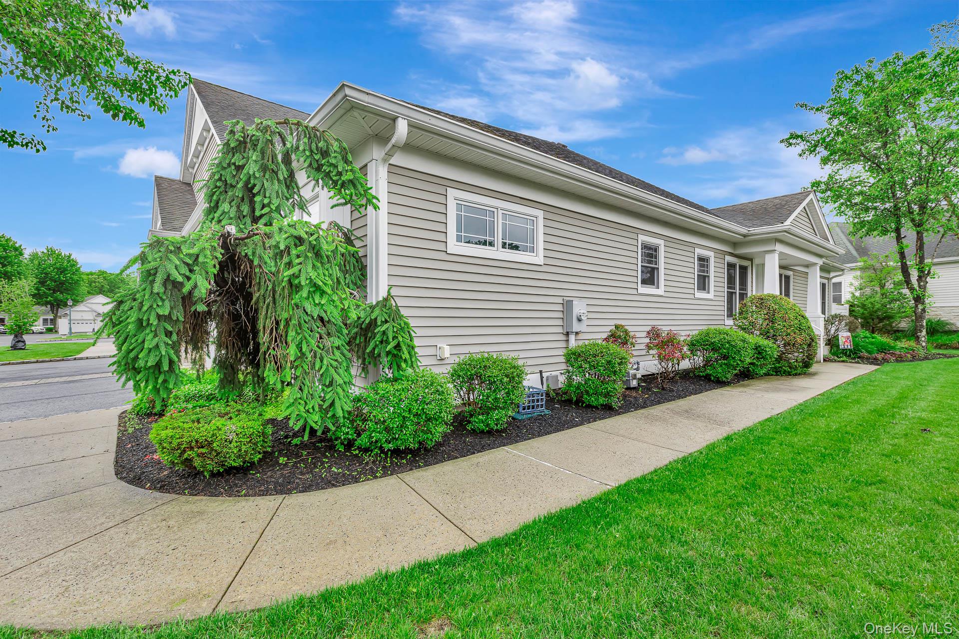  45 Oak Run, Stony Brook, NY, 11790 - 物件實景