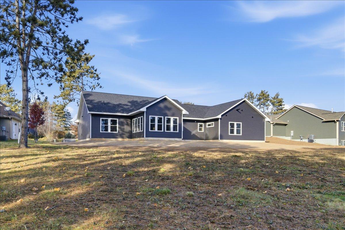 New Richmond, Wisconsin, 54017, United States, 3 Bedrooms Bedrooms, ,1 BathroomBathrooms,Residential,For Sale,1991052