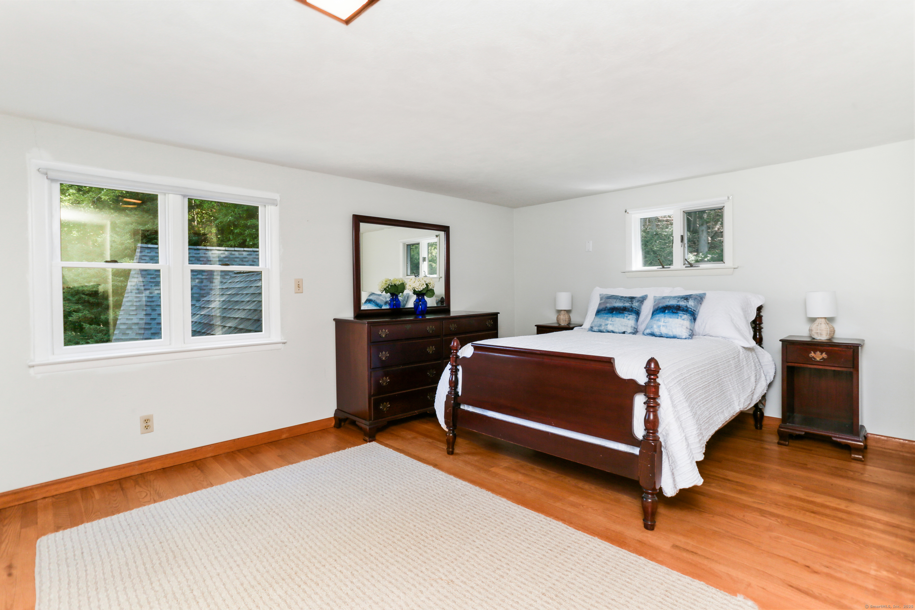 Fairfield, Connecticut, 06825, United States, 4 Bedrooms Bedrooms, ,3 BathroomsBathrooms,Residential,For Sale,1934186