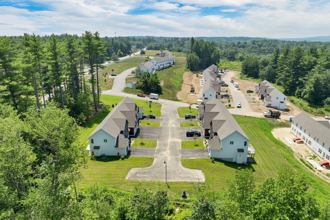 Litchfield, New Hampshire, 03052, United States, 3 Bedrooms Bedrooms, ,2 BathroomsBathrooms,Residential,For Sale,1786449