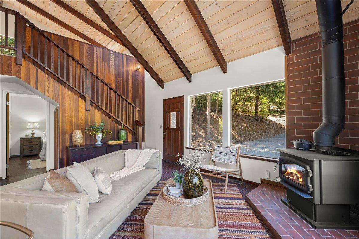 Los Gatos, California, 95033, United States, 3 Bedrooms Bedrooms, ,2 BathroomsBathrooms,Residential,For Sale,1905866