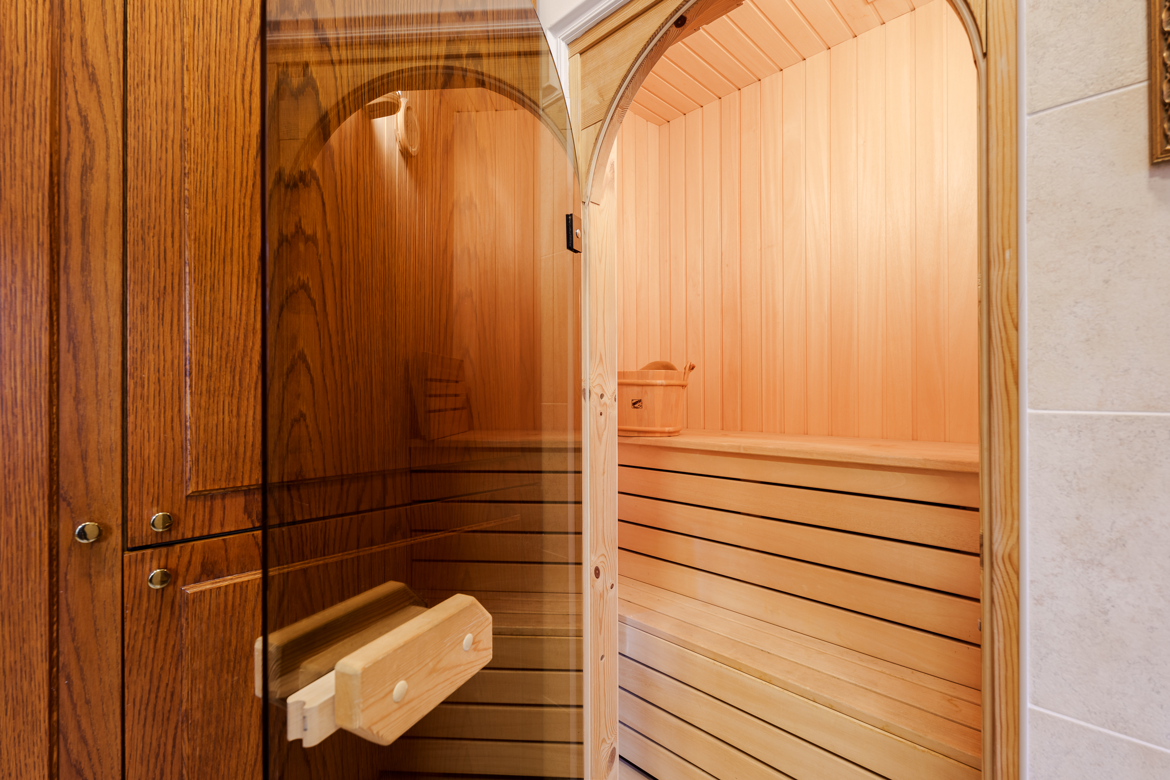  An elegant and spacious apartment in the Quiet Center - 物件實景