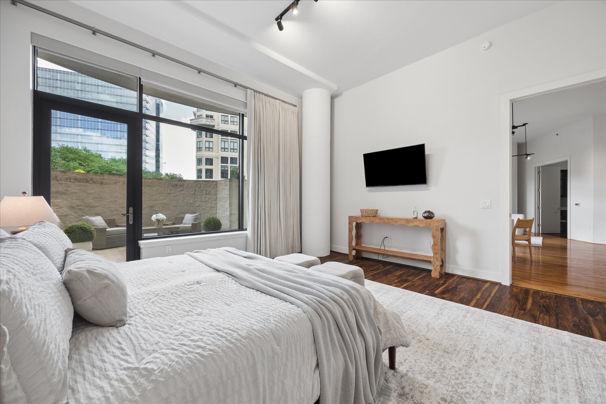  5005 Hidalgo Street #210 - 物件實景