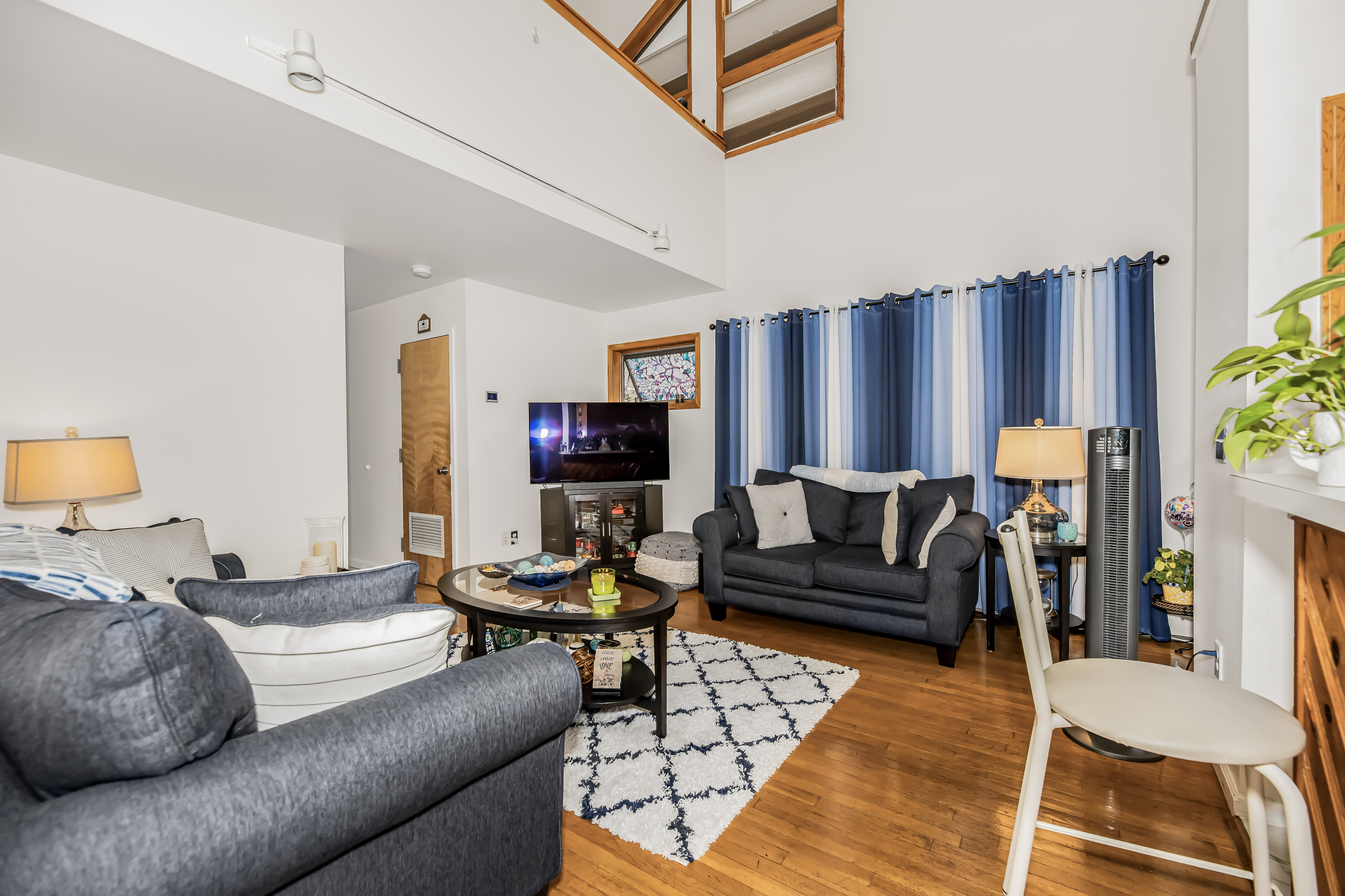 Yonkers, New York, 10701, United States, 4 Bedrooms Bedrooms, ,2 BathroomsBathrooms,Residential,For Sale,1978854