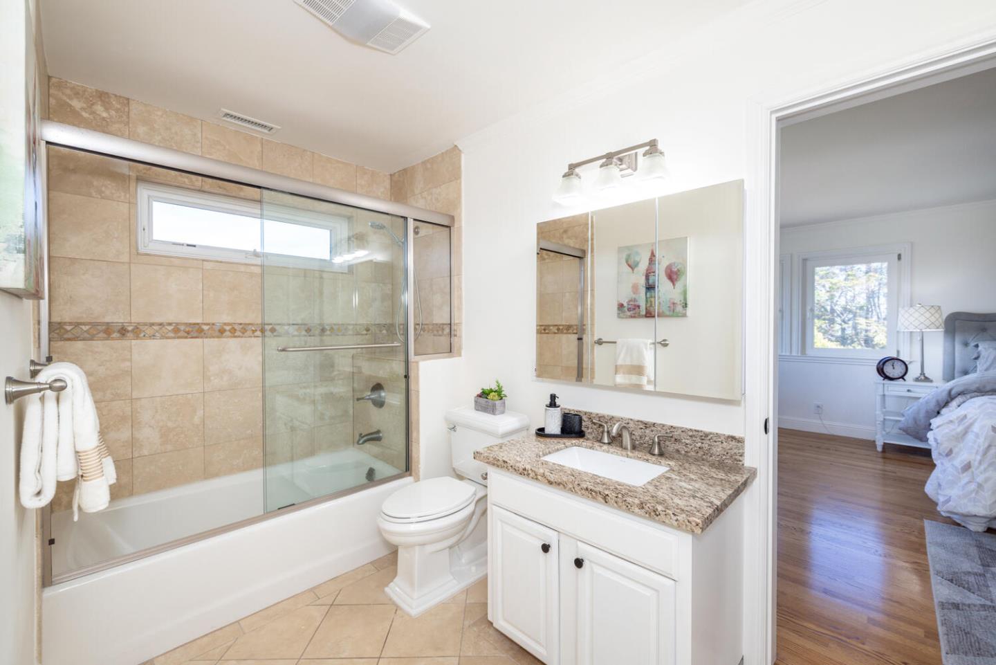 Hillsborough, California, 94010, United States, 5 Bedrooms Bedrooms, ,5 BathroomsBathrooms,Residential,For Sale,1940320