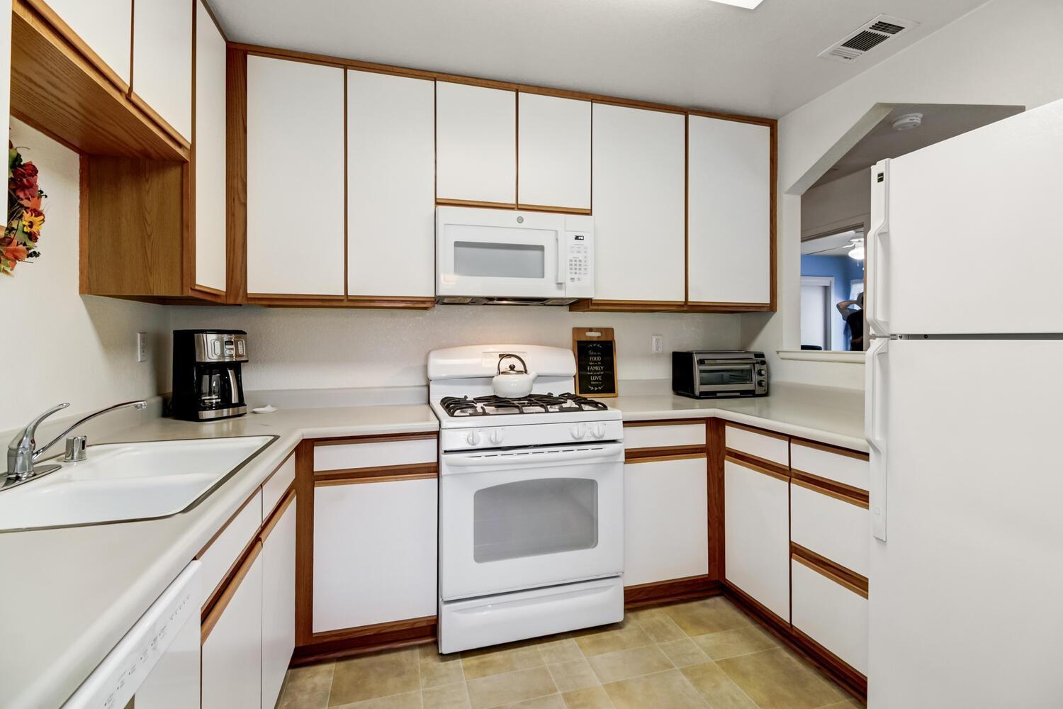 Davis, California, 95616, United States, 3 Bedrooms Bedrooms, ,1 BathroomBathrooms,Residential,For Sale,1989480