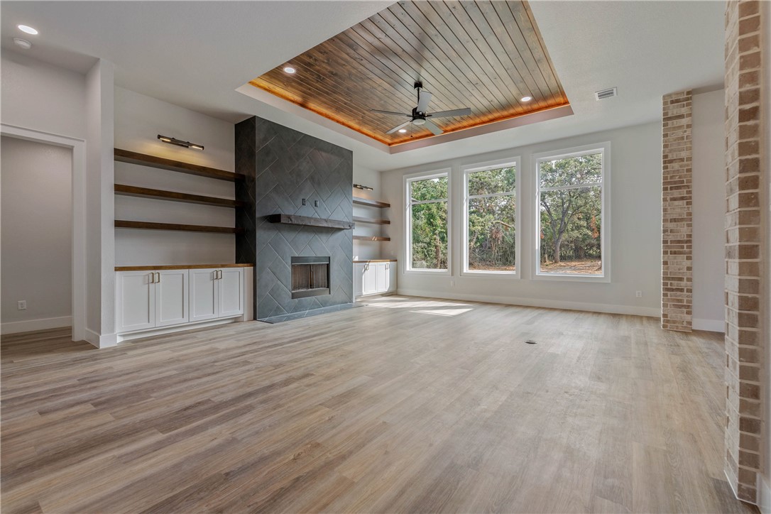 Franklin, Texas, 77856, United States, 4 Bedrooms Bedrooms, ,3 BathroomsBathrooms,Residential,For Sale,1984504