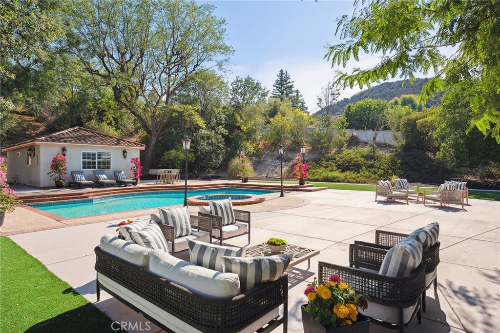Calabasas, California, 91302, United States, 7 Bedrooms Bedrooms, ,7 BathroomsBathrooms,Residential,For Sale,1951012