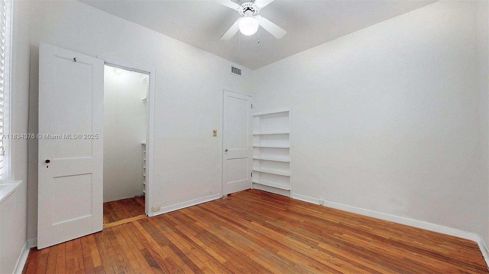 Coral Gables, Florida, 33134, United States, 2 Bedrooms Bedrooms, ,2 BathroomsBathrooms,Residential,For Sale,1989880