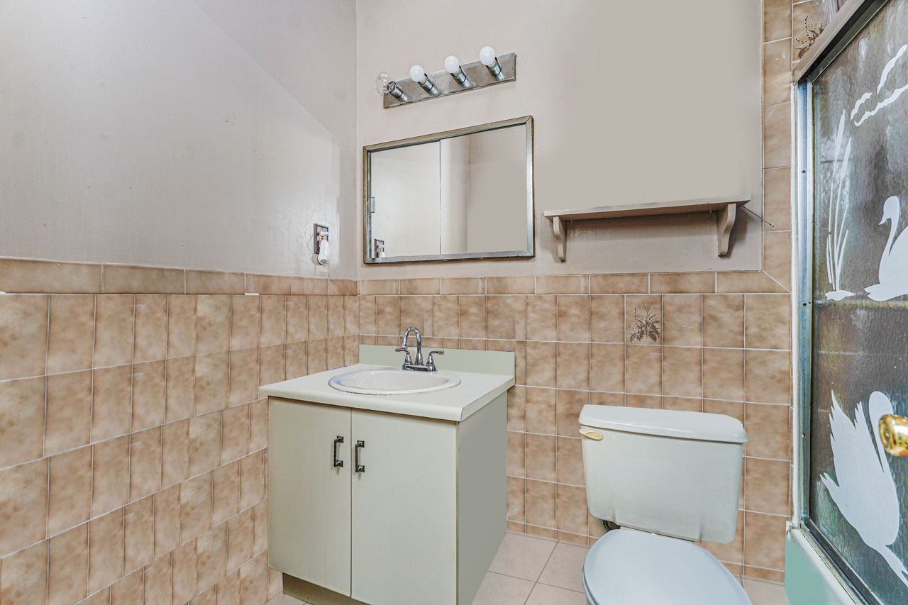 Staten Island, New York, 10314, United States, 4 Bedrooms Bedrooms, ,2 BathroomsBathrooms,Residential,For Sale,1895185