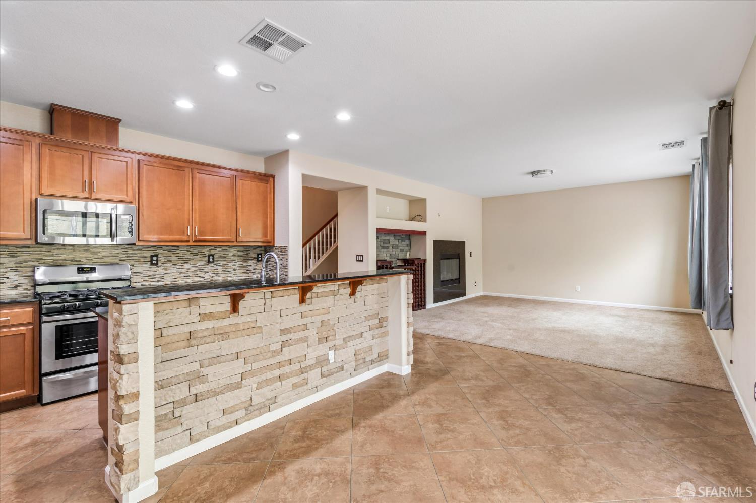 Antioch, California, 94509, United States, 5 Bedrooms Bedrooms, ,3 BathroomsBathrooms,Residential,For Sale,2002834