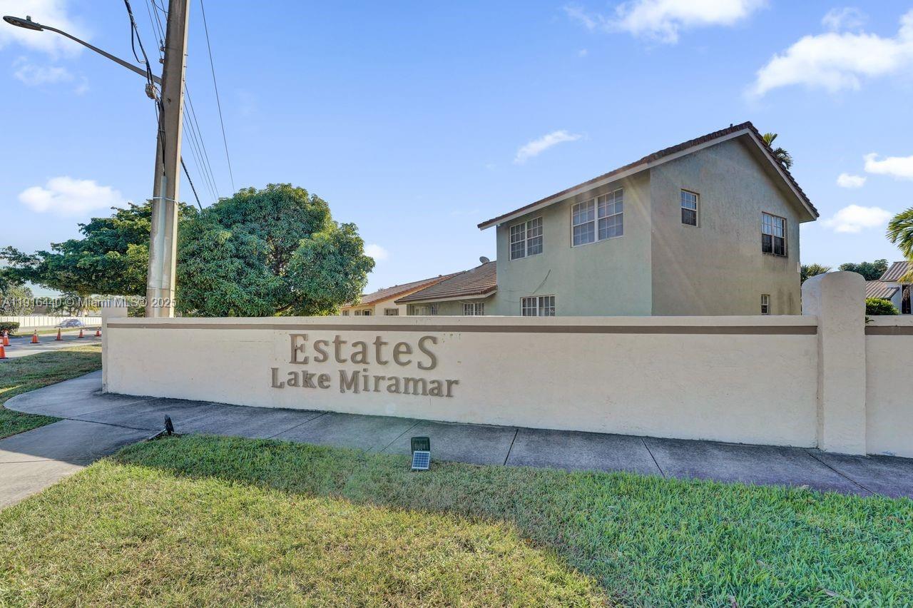 Miramar, Florida, 33025, United States, 3 Bedrooms Bedrooms, ,2 BathroomsBathrooms,Residential,For Sale,1996161