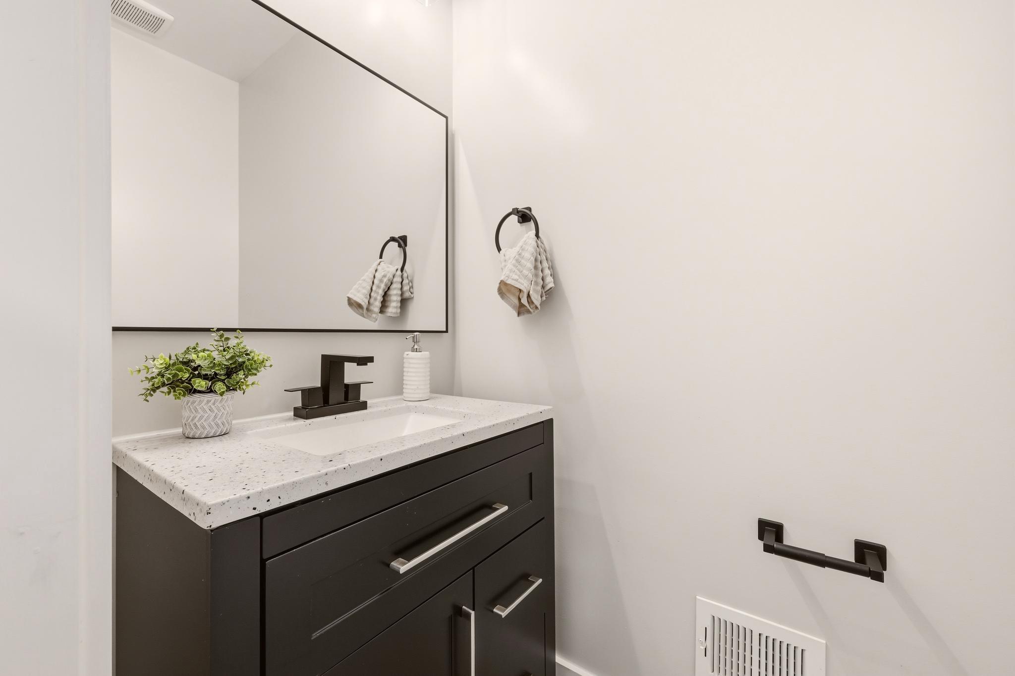  418 Allison Street NW, Washington, DC, 20011 - 物件實景