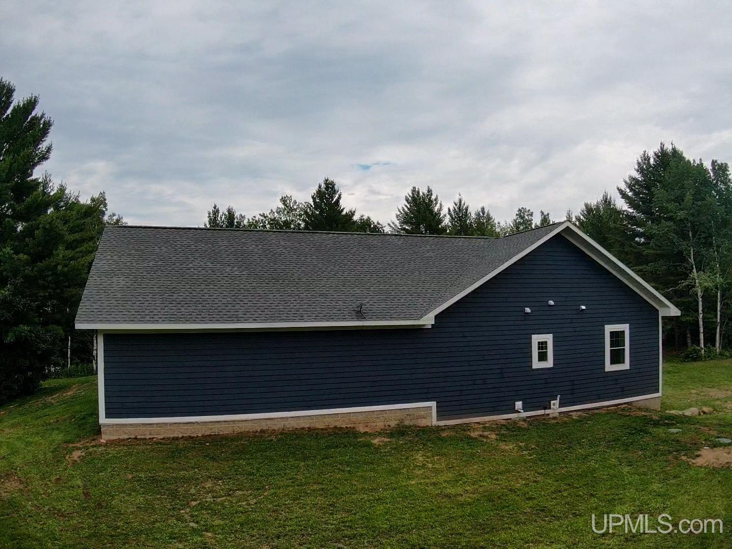 Hancock, Michigan, 49930, United States, 3 Bedrooms Bedrooms, ,3 BathroomsBathrooms,Residential,For Sale,1901071