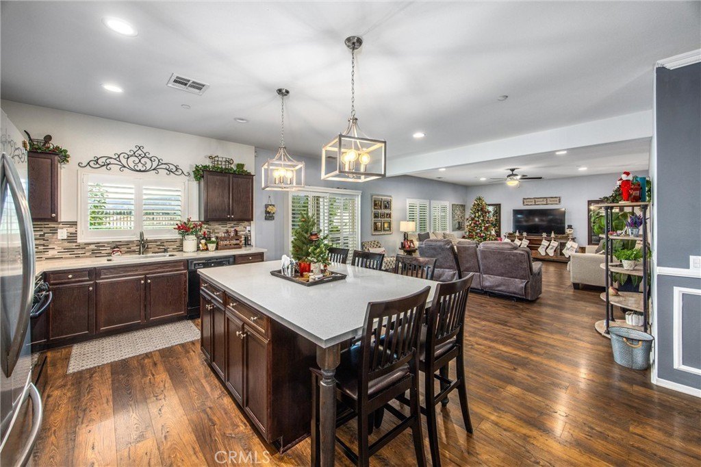 Calimesa, California, 92320, United States, 5 Bedrooms Bedrooms, ,3 BathroomsBathrooms,Residential,For Sale,2005696