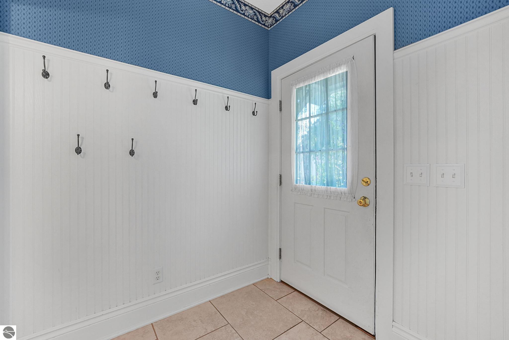 Traverse City, Michigan, 49684, United States, 3 Bedrooms Bedrooms, ,1 BathroomBathrooms,Residential,For Sale,1924144