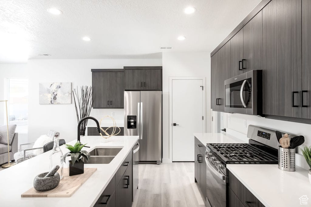 South Salt Lake, Utah, 84115, United States, 3 Bedrooms Bedrooms, ,3 BathroomsBathrooms,Residential,For Sale,1910954