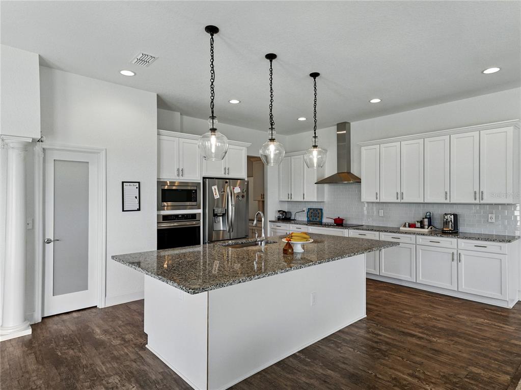 Lakeland, Florida, 33813, United States, 4 Bedrooms Bedrooms, ,3 BathroomsBathrooms,Residential,For Sale,1829235