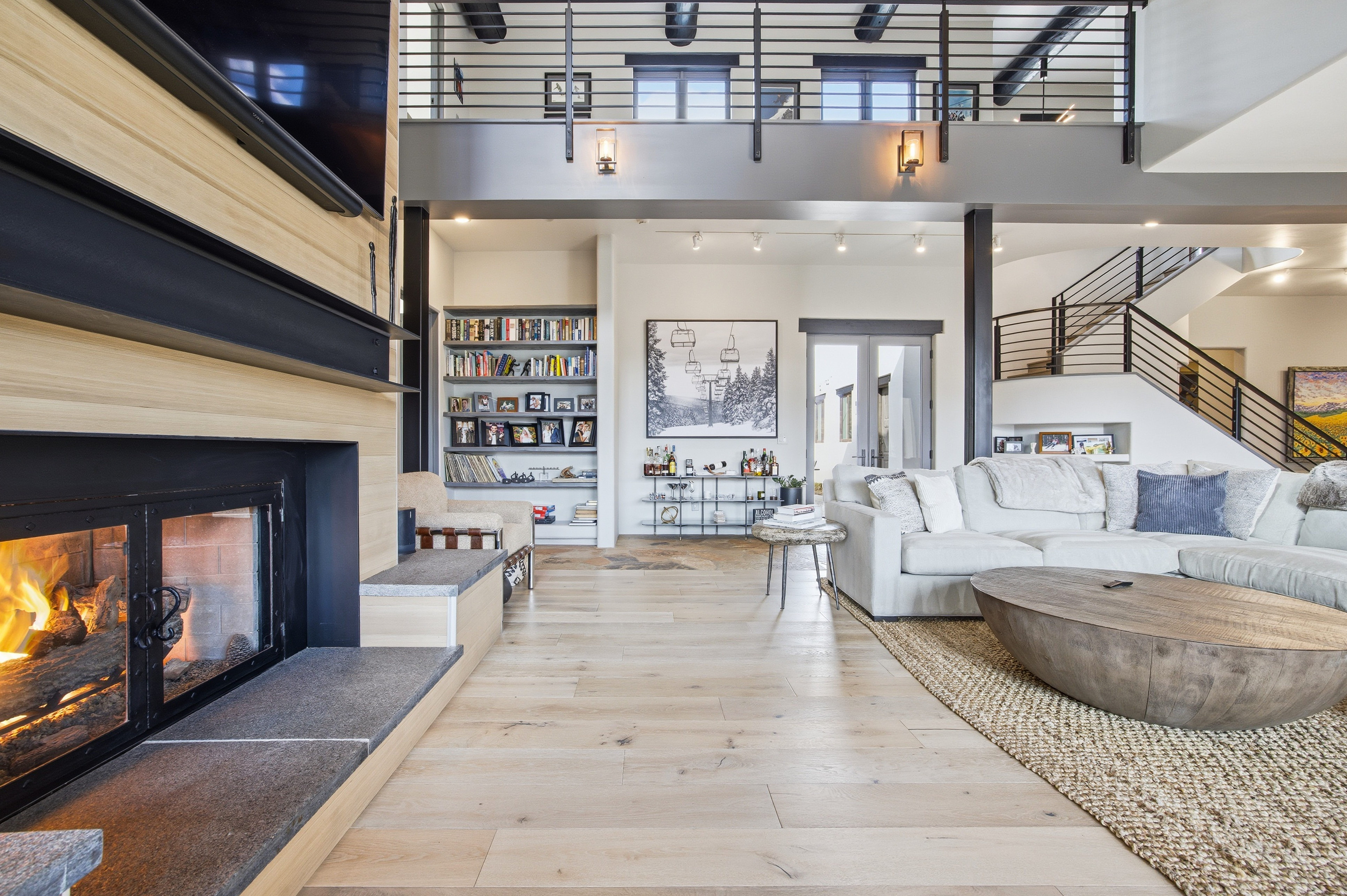  Contemporary Mountain Living - 物件實景