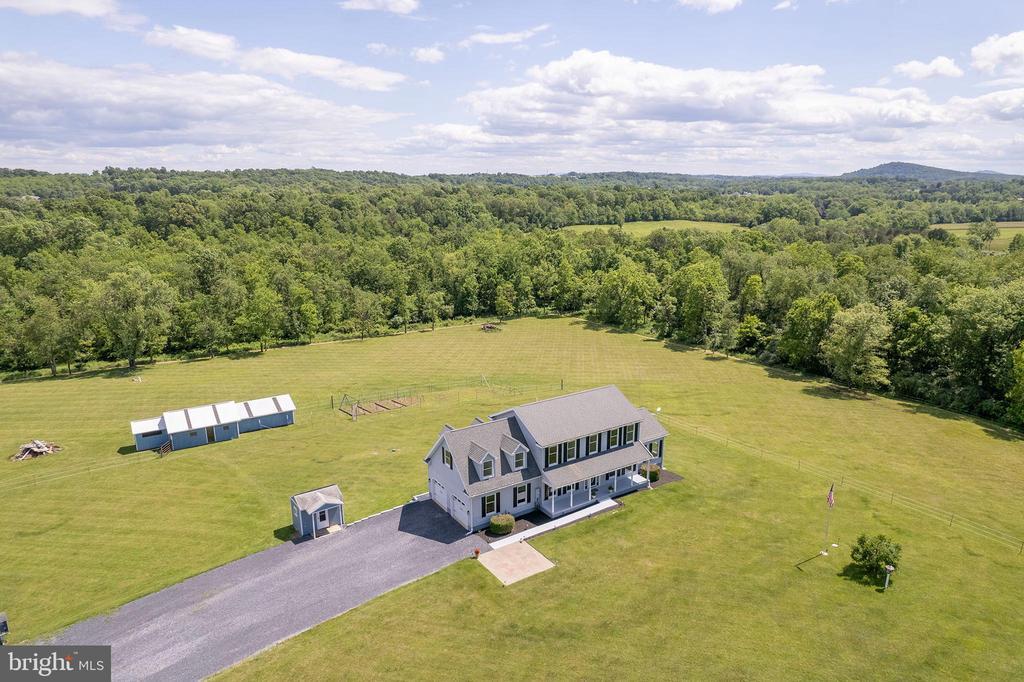 Winchester, Virginia, 22603, United States, 4 Bedrooms Bedrooms, ,3 BathroomsBathrooms,Residential,For Sale,1838915