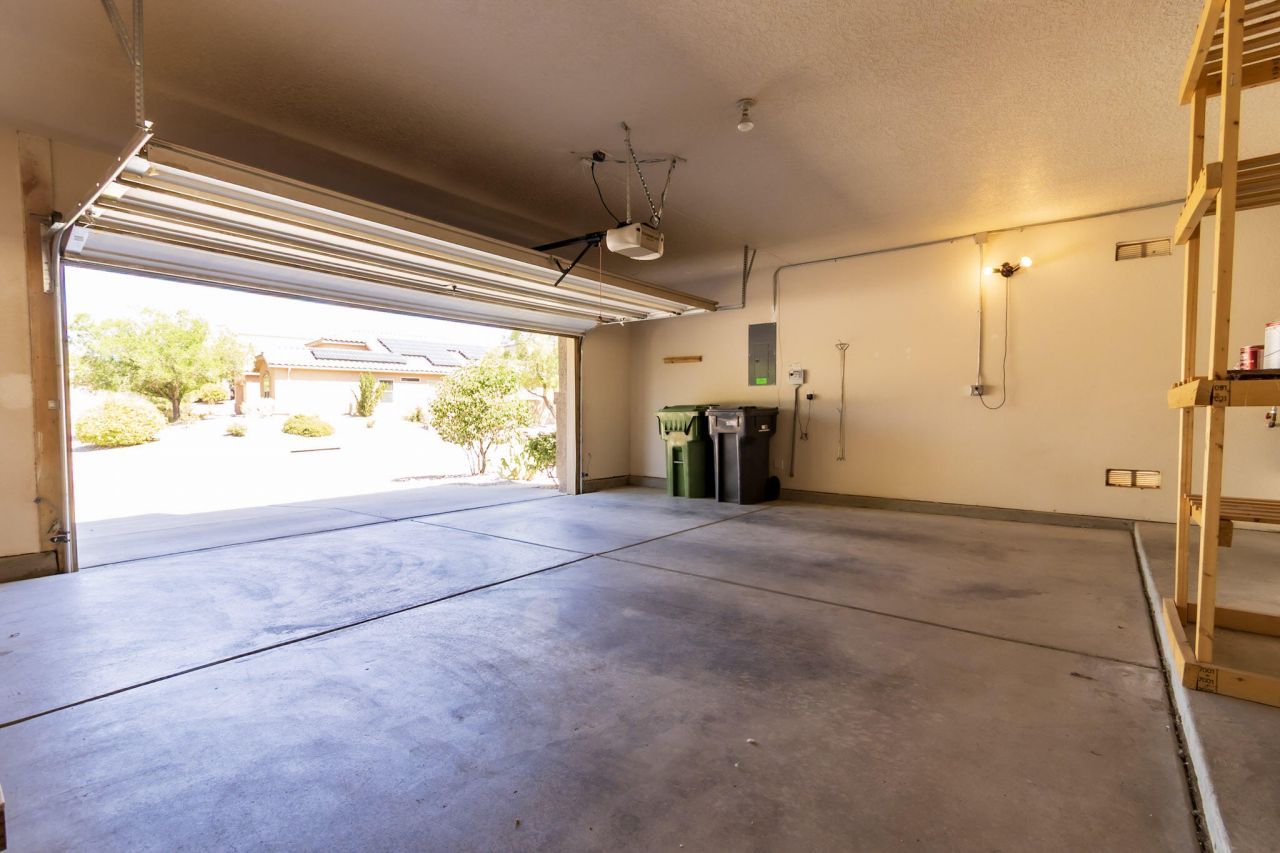 Rio Rancho, New Mexico, 87124, United States, 5 Bedrooms Bedrooms, ,3 BathroomsBathrooms,Residential,For Sale,1898268