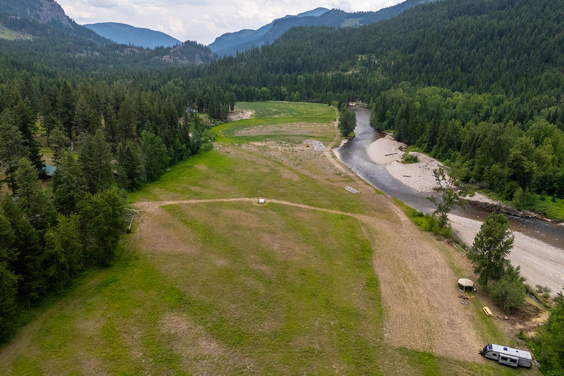  Kettle River Acreage - 物件實景