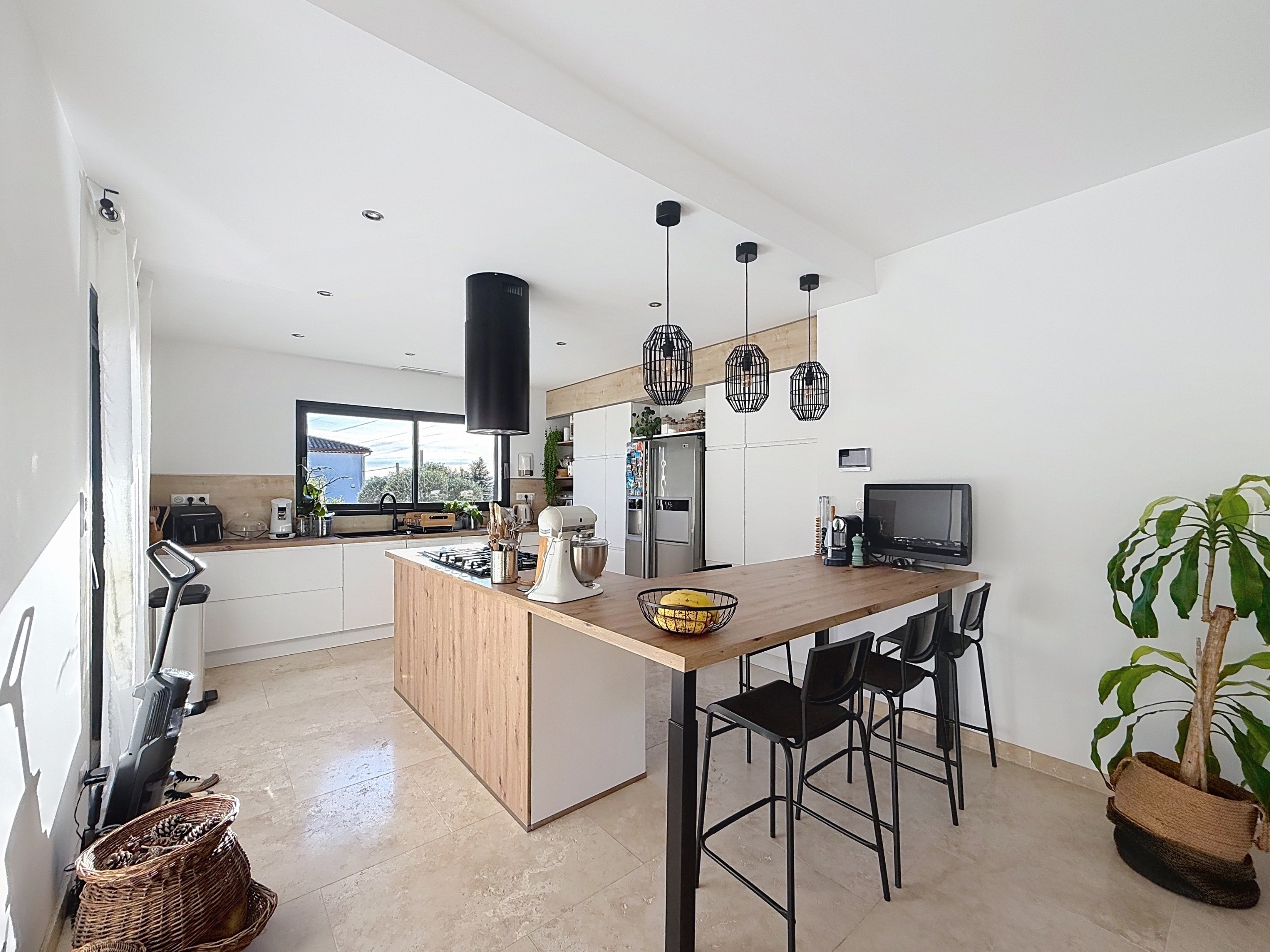  Elegant single-level contemporary villa with swimming pool and landscaped garde… - 物件實景