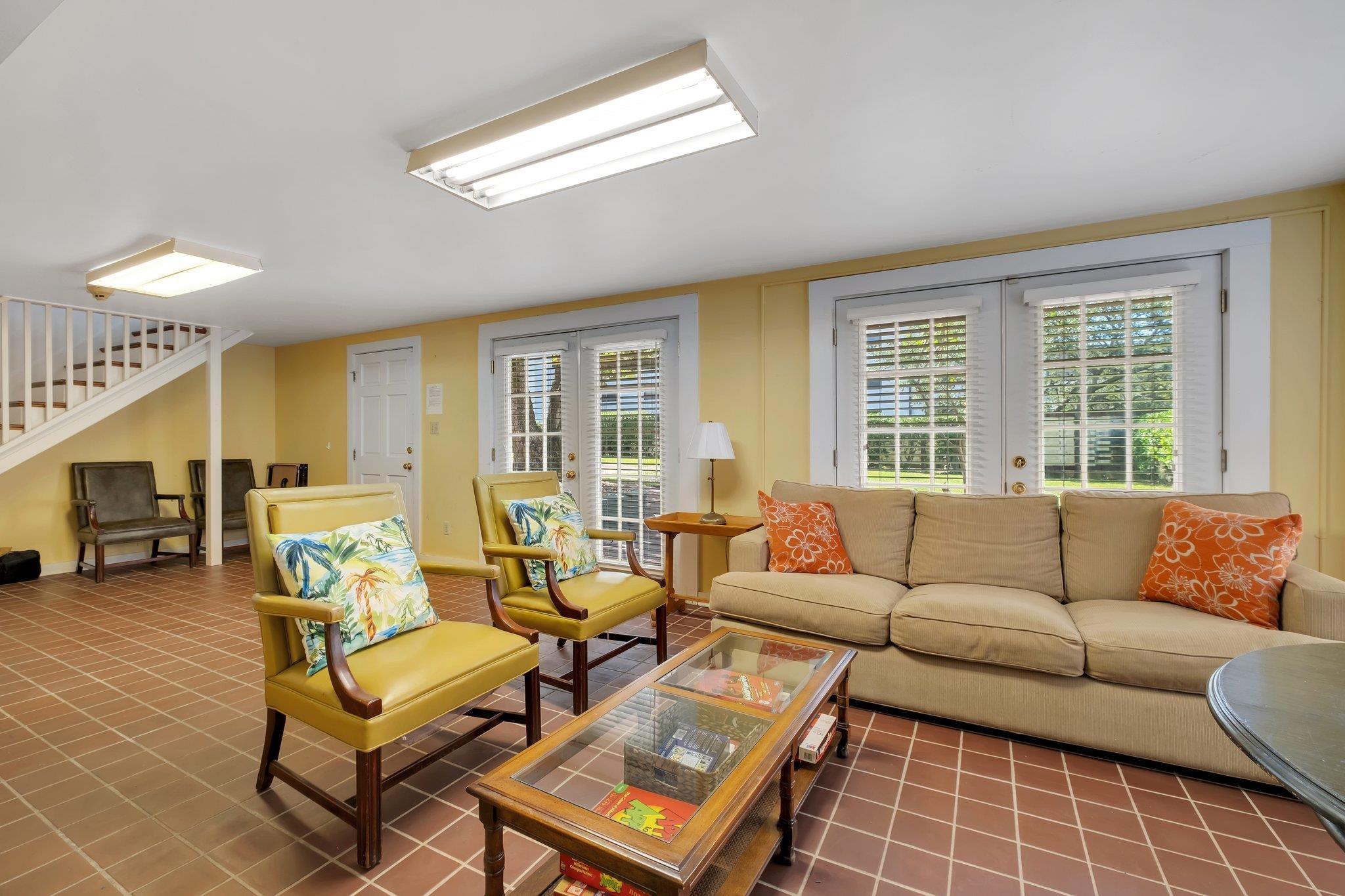 Tallahassee, Florida, 32301, United States, 4 Bedrooms Bedrooms, ,4 BathroomsBathrooms,Residential,For Sale,1738937